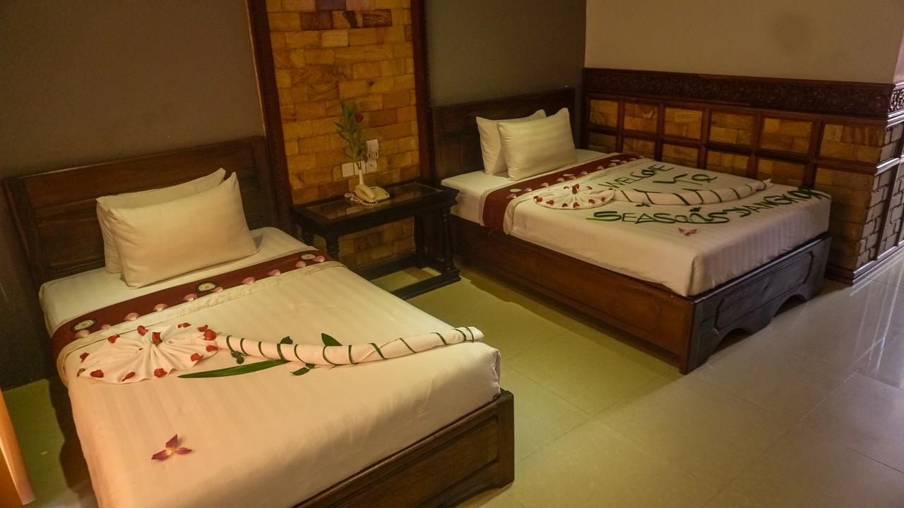 160 Angkor Villa 시엠리아프 외부 사진